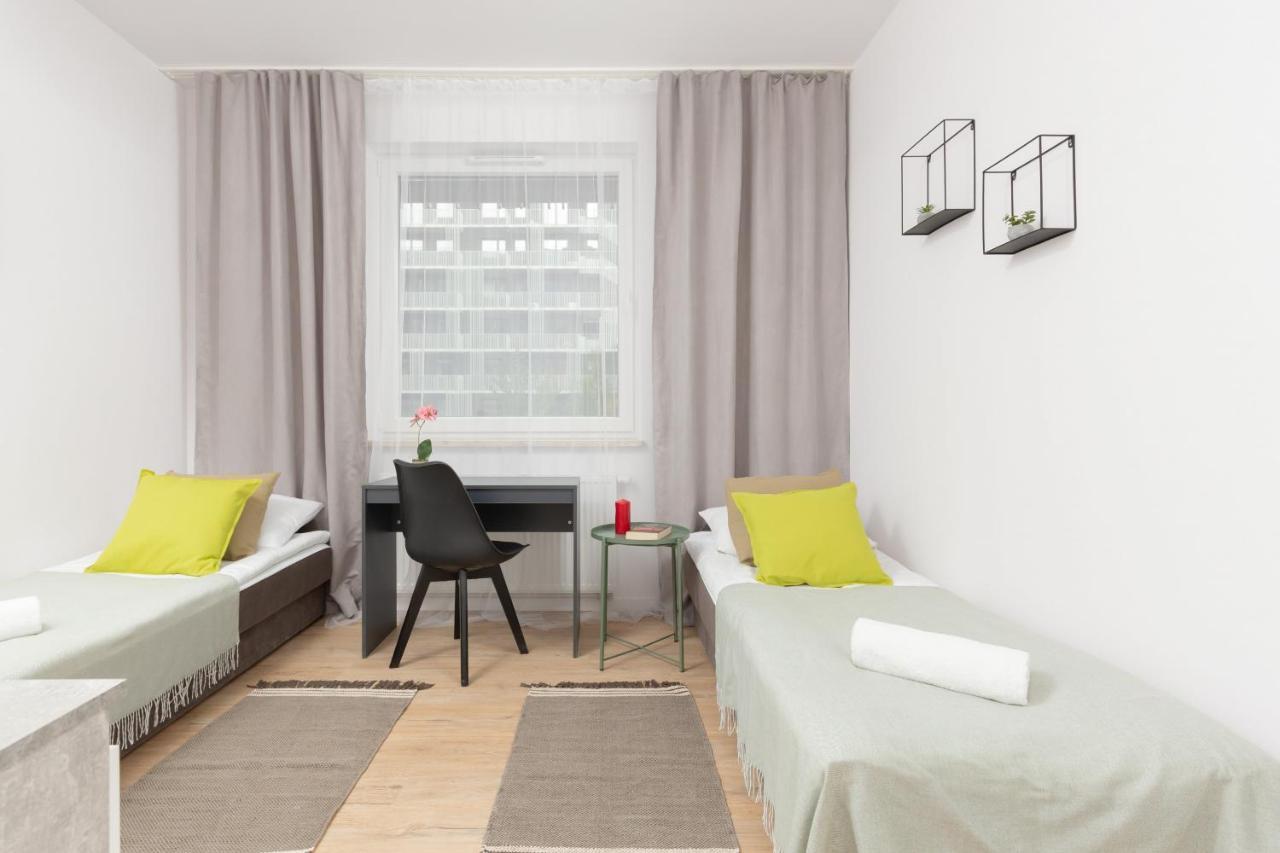 Stacja Wola Apartment Guminska By Noclegi Renters Varšava Exteriér fotografie