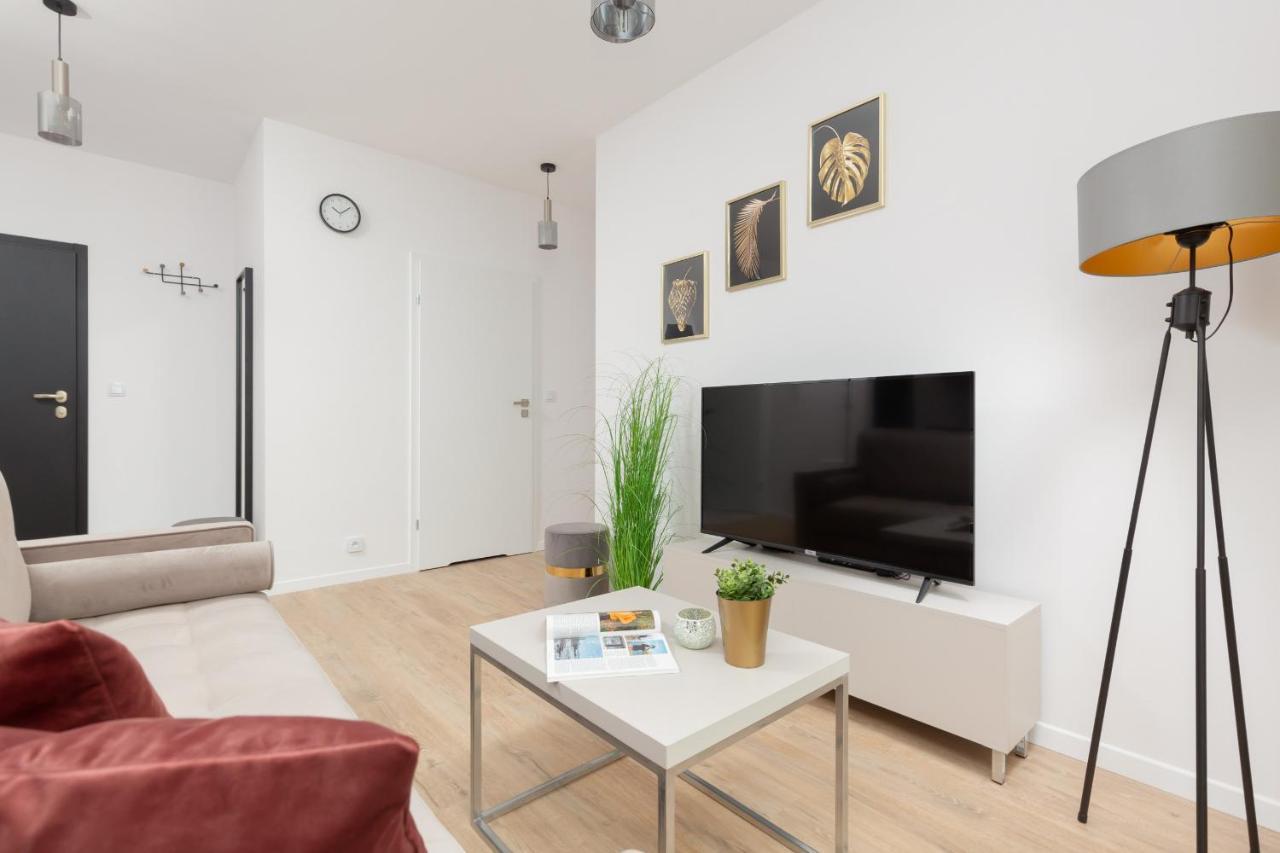 Stacja Wola Apartment Guminska By Noclegi Renters Varšava Exteriér fotografie